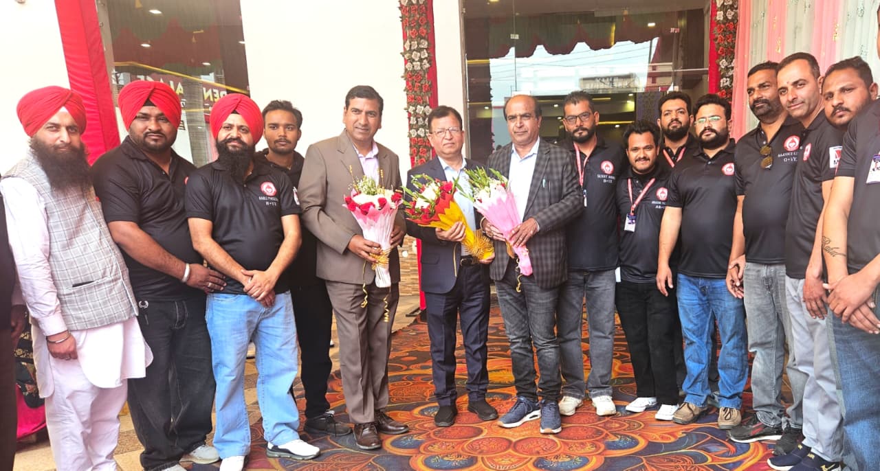 ਬਲੱਡ ਡੋਨਰਜ਼ ਐਂਡ ਵੈਲਫੇਅਰ ਸੋਸਾਇਟੀ ਦਸੂਹਾ ਵੱਲੋਂ 8ਵਾਂ ਸਾਲਾਨਾ ਇਨਾਮ ਸਮਾਰੋਹ ਅਤੇ 160ਵਾਂ ਮੇਗਾ ਰਕਤਦਾਨ ਕੈਂਪ ਆਯੋਜਿਤ
